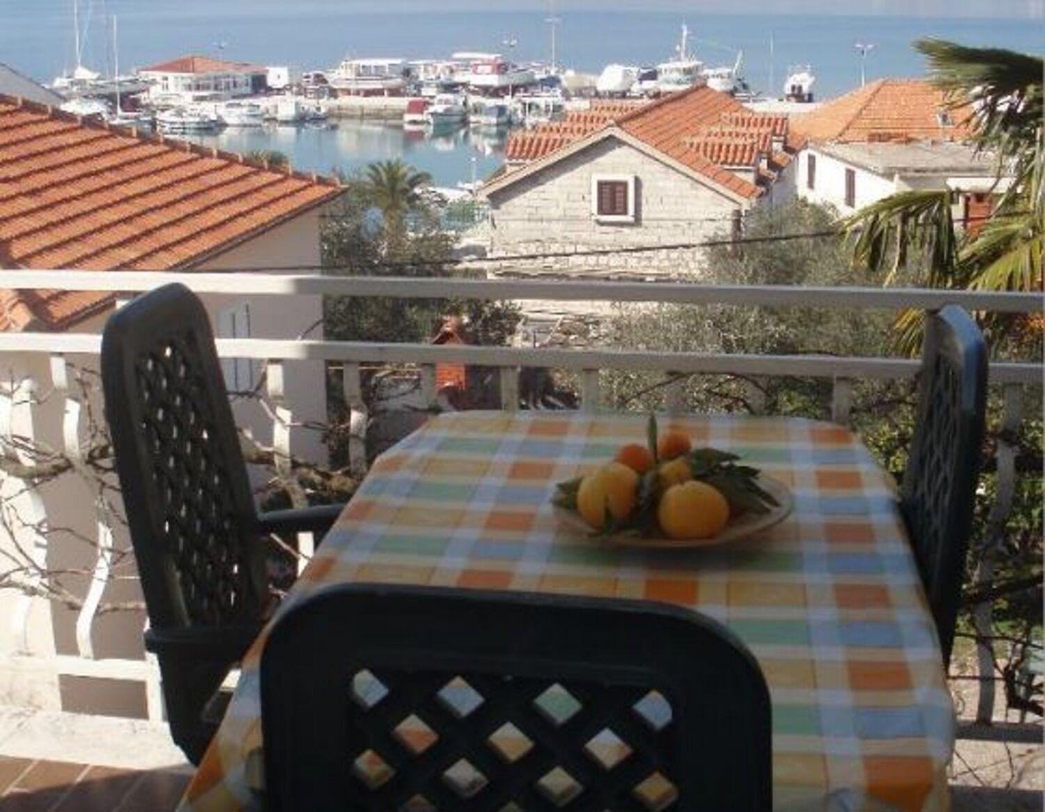 Apartments Biserka - 50 M From Beach Трогир Екстериор снимка